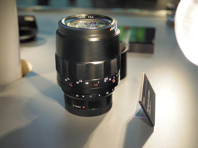 索尼E卡口的福伦达 Macro APO Lanthar 110mm f/2.5 镜头推迟发售！