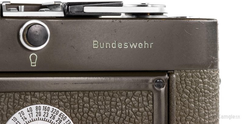 这部珍稀的徕卡M4 Bundeseigentum橄榄绿军用相机拍卖售价高达400万元！