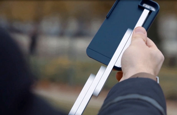 StikBox：专为iPhone设计手机壳内置自拍杆