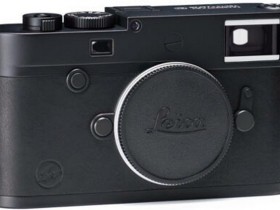 徕卡与日本潮牌Fragment Design联名发布两款限量版相机