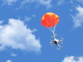 SmartChutes：给你的航拍加一个安全降落伞吧