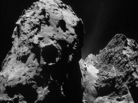 迄今最清晰彗星照：现800米高断崖