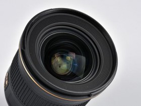 传尼康2015年初发布新款 24mm f/1.8