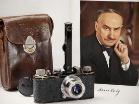 这部罕见的徕卡Ernst Leitz II相机拍卖估价高达80万元！