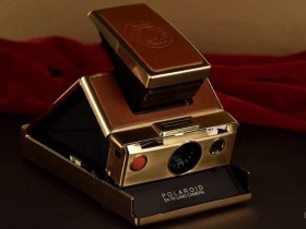 宝丽来推出50周年纪念版SX-70相机！